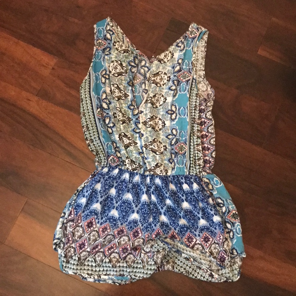 Romper - Picture 2 of 3